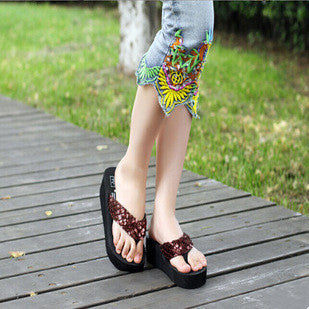 Summer New Style Korean Ladies Sequined Flip Flops Beach Padded Shoes