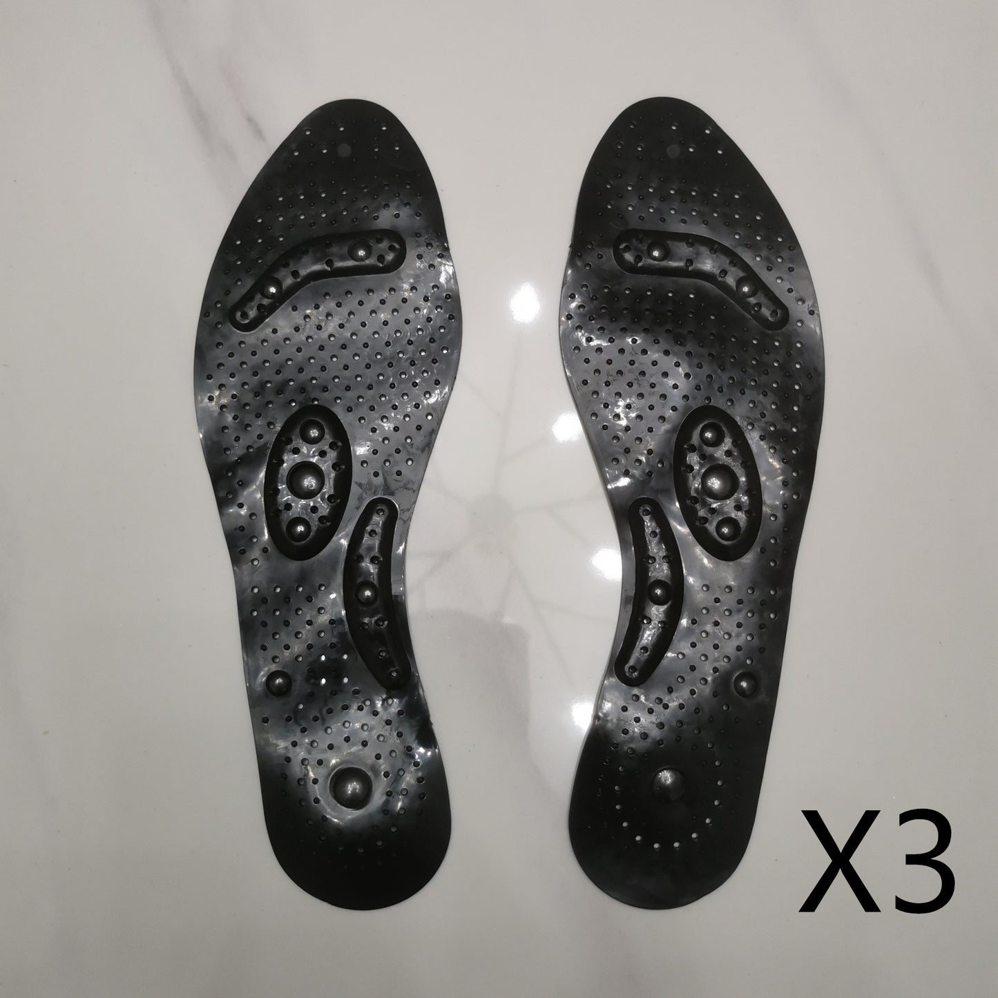 Transparent magnetic therapy insole with 8 magnets