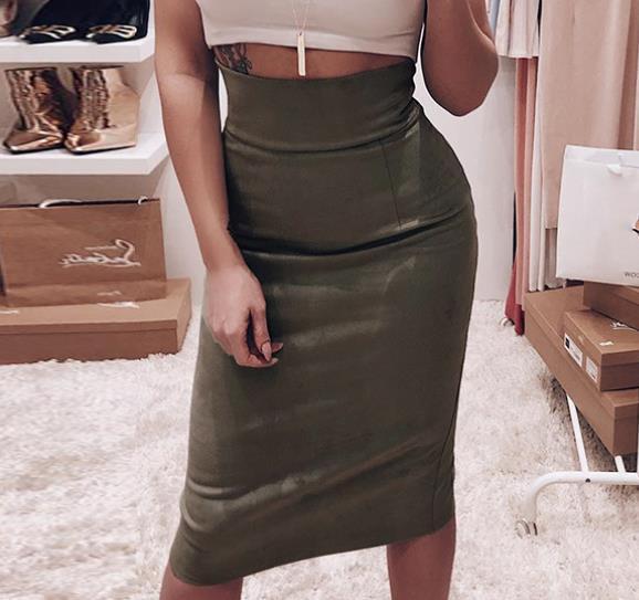 Solid color skirt